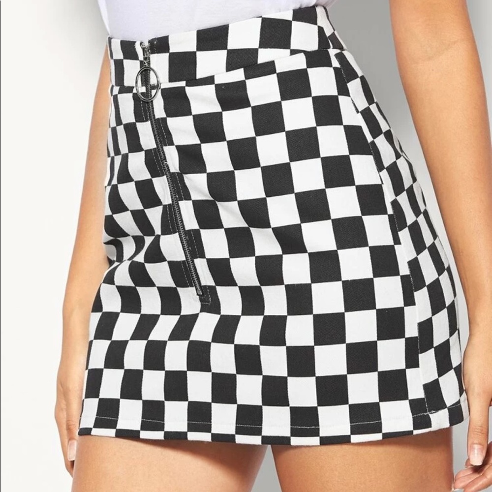 O-Ring Zipper Checkered Mini Skirt